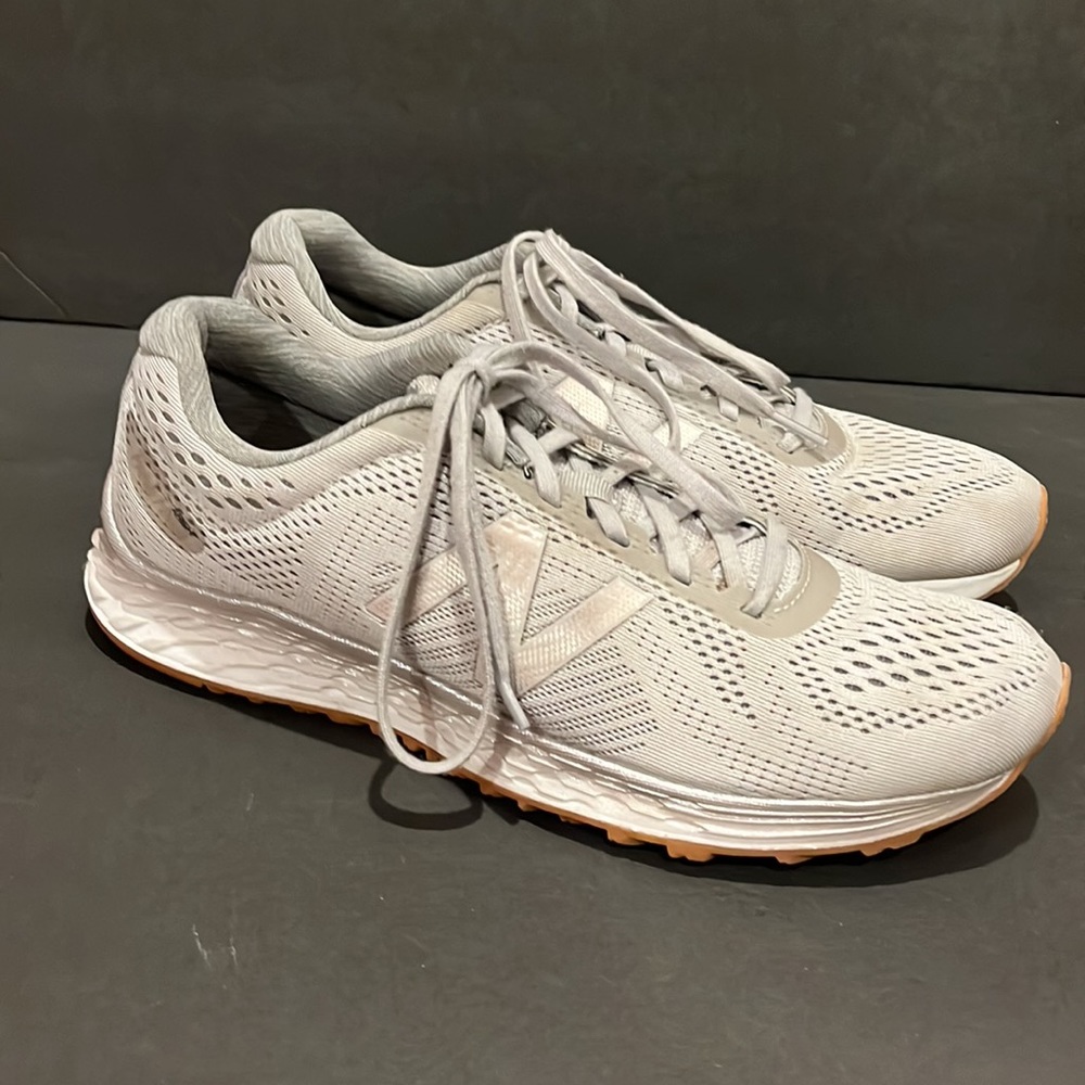 New Balance Fresh Foam Gray and Pink Sneakers Sz 10